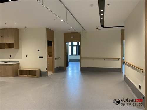 �y���b�޹�˾���،���|�y���з��t�����B(y��ng)�������b�޹��،���