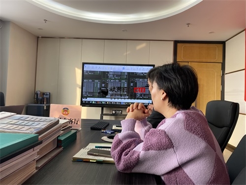 �y���b�޹�˾|�y��ǧ���k�����b���OӋ������ͨ