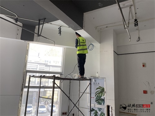 �y����偵��b���OӋʩ���M��|�N���OӋ