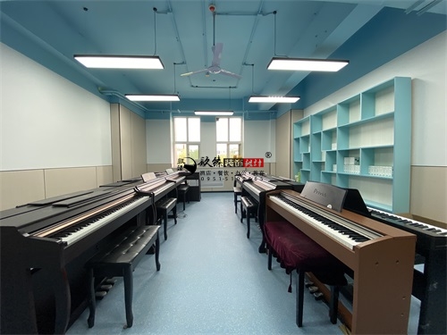 �y����Ӗ�WУ�b���OӋ�Ŀ|�N���OӋ