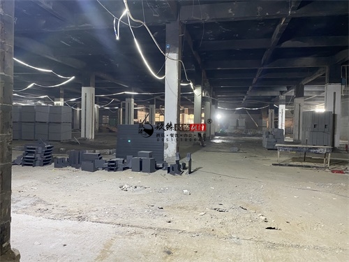 �y���̈��b���OӋ�Ŀ|�N���OӋ