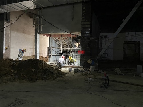 �y���̈��b���OӋ�Ŀ|�N���OӋ