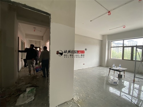 �y����Ӗ�WУ�b���OӋ�Ŀ|�N���b�