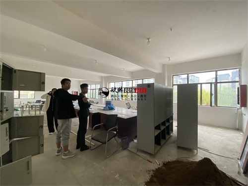 �y����Ӗ�WУ�b���OӋ�Ŀ|�N���b�