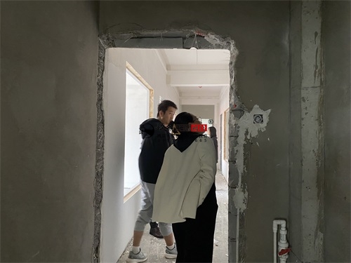 �y����Ӗ�WУ�b���OӋ�Ŀ|�N���b�