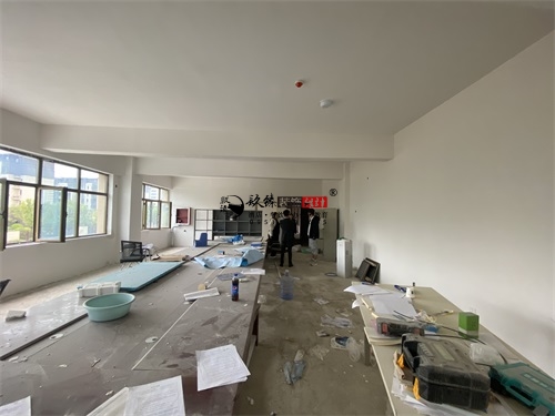 �y����Ӗ�WУ�b���OӋ�Ŀ|�N���b�