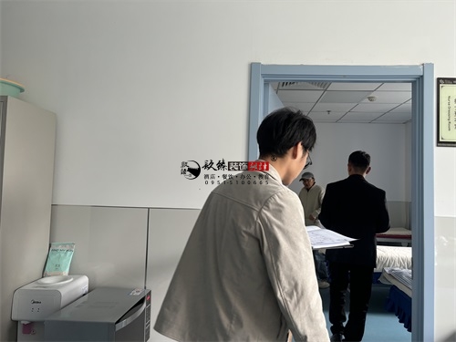 �y�����y�g���������Ŀ|�N���b�