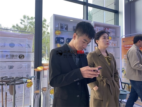 �y���Ƽ�չ�d�OӋ�b���Ŀ|�N���b�