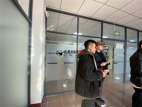 �y���D���^�b���OӋ�Ŀ|�N���b�