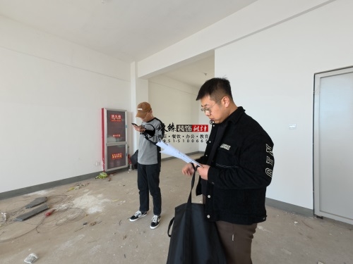 �y����^�͏d�OӋ�b���Ŀ|�N���b�