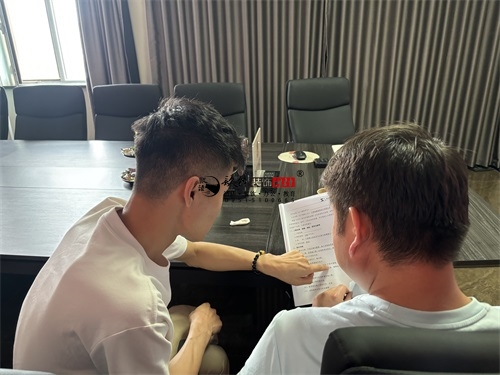 �y���Ƶ��OӋ�b���Ŀ|�N���b�