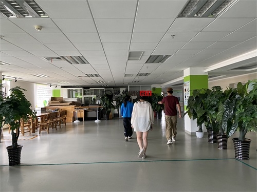 �y�����B���OӋ�b���Ŀ|�N���b�