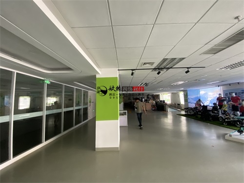 �y�����B���OӋ�b���Ŀ|�N���b�