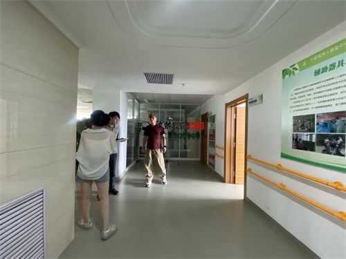 �y�����B���OӋ�b���Ŀ|�N���b�