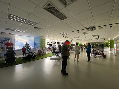 �y�����B���OӋ�b���Ŀ|�N���b�