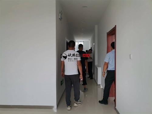 �y���k�����OӋ�b���Ŀ|�N���b�