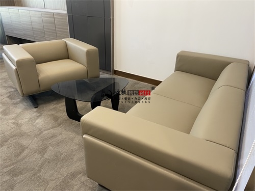 �y���k�����OӋ�b���Ŀ|�N���b�