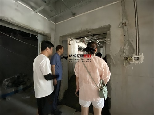 �y���׃��@�b���OӋ�Ŀ|�N���b�