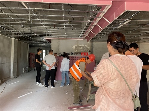 �y���׃��@�b���OӋ�Ŀ|�N���b�